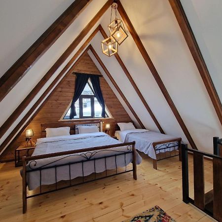 Kazbegi Hut Cottage מראה חיצוני תמונה