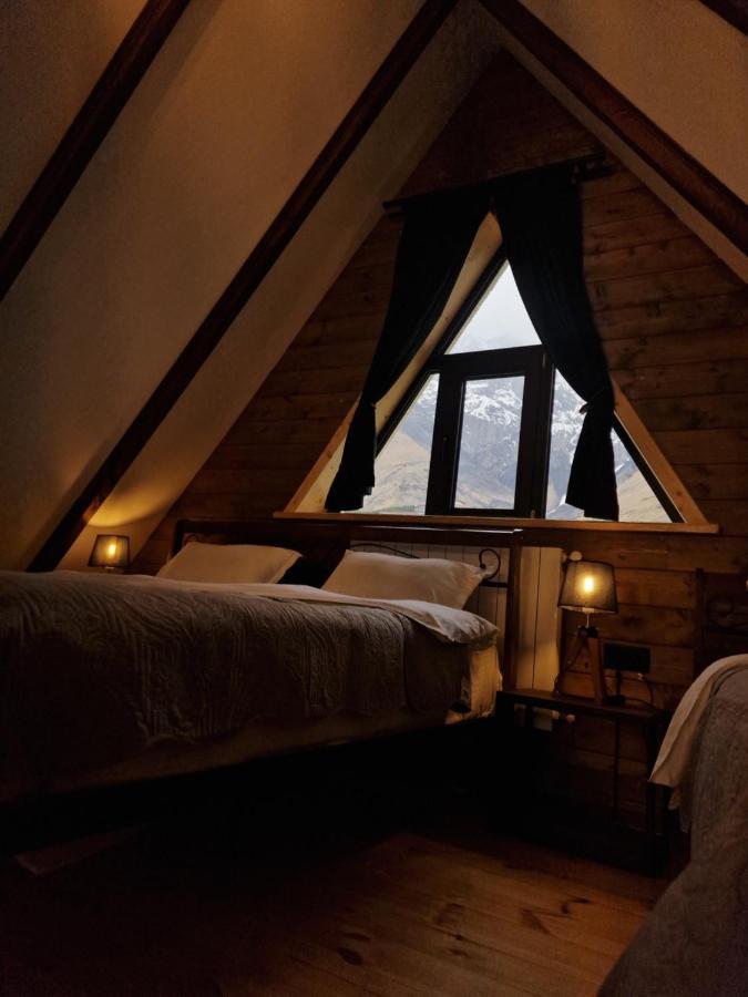 Kazbegi Hut Cottage מראה חיצוני תמונה